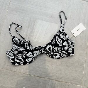 Mikoh Black and White Hawaiian Floral print Bikini LIMA Top